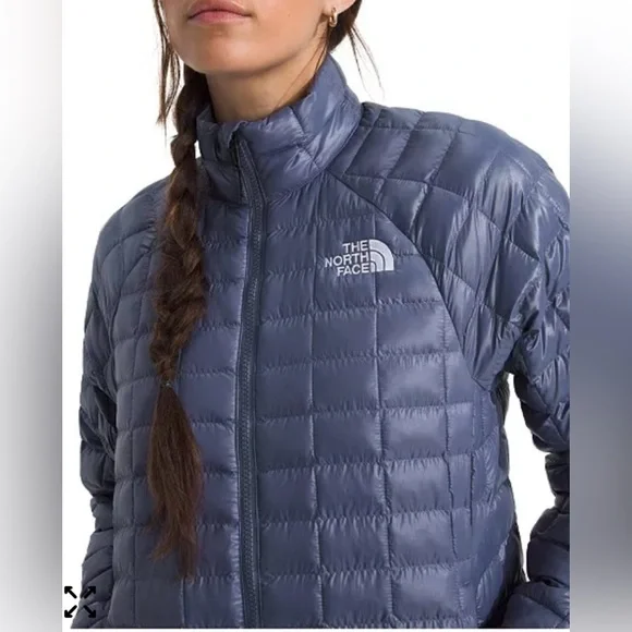 The North Face Women's Thermoball Jacket - Picture 3 of 6